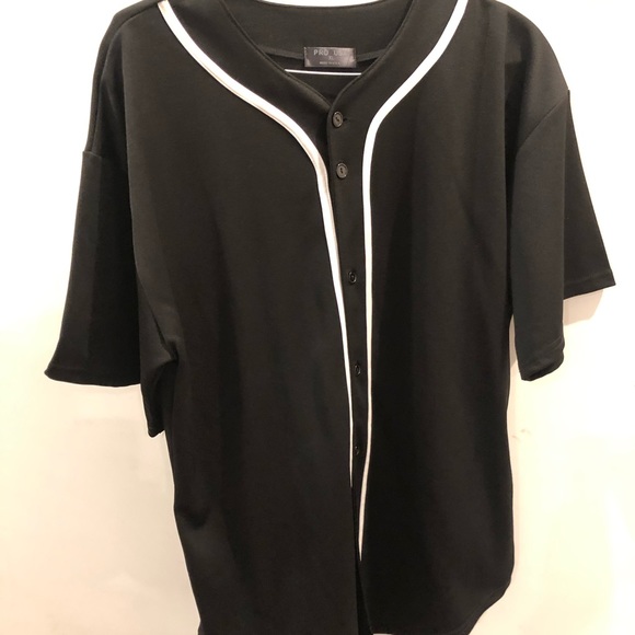 Urban Outfitters Other - Black plain jersey